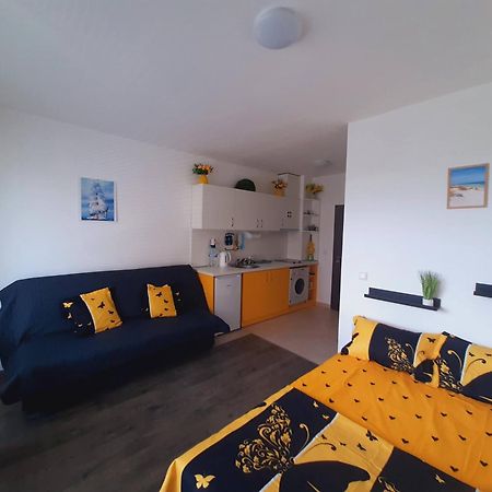 Apartment-Studio Daisy In Kiwi Gardens Complex Bjała Zewnętrze zdjęcie